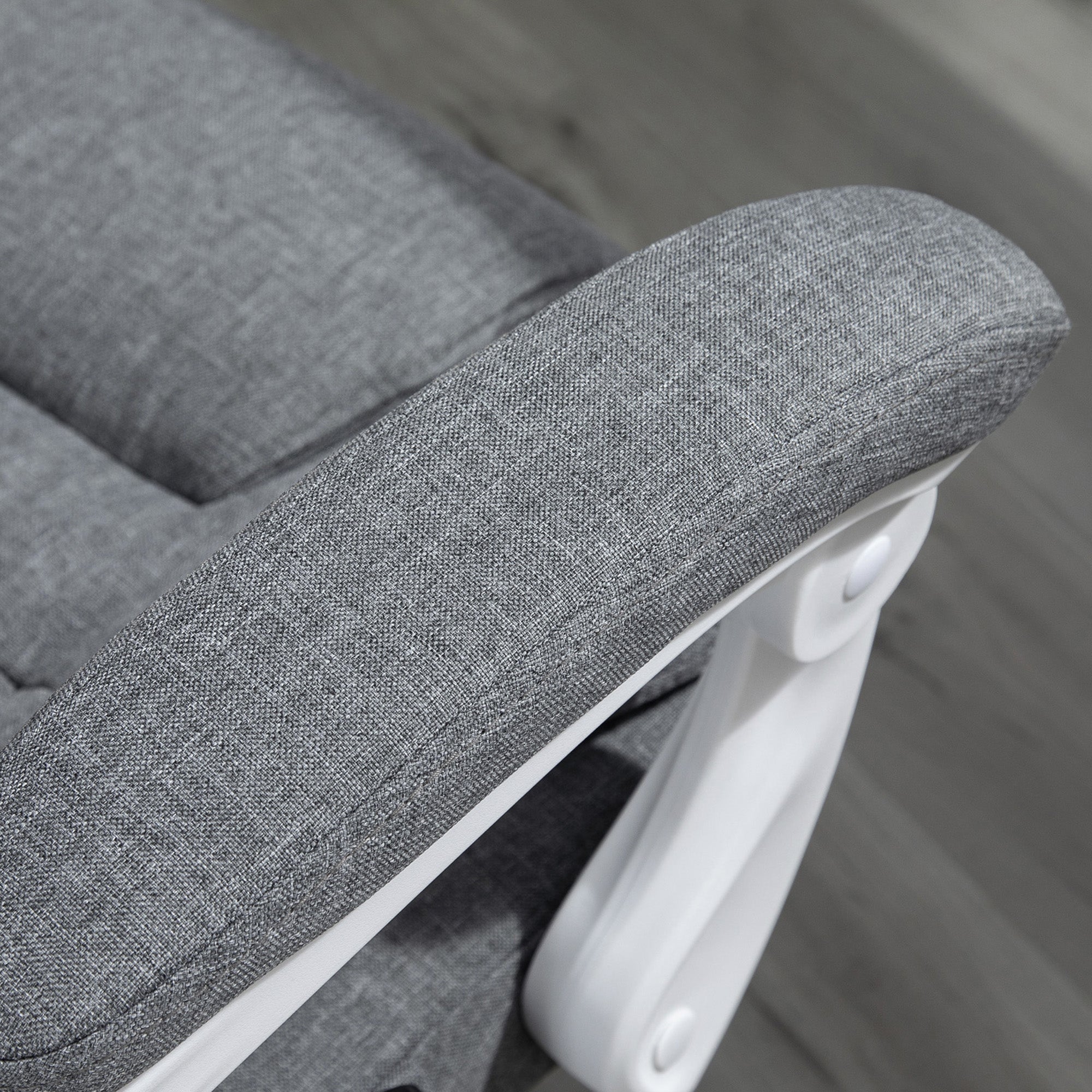 Vinsetto Heated Vibration Massage Office Chair with Footrest, Grey