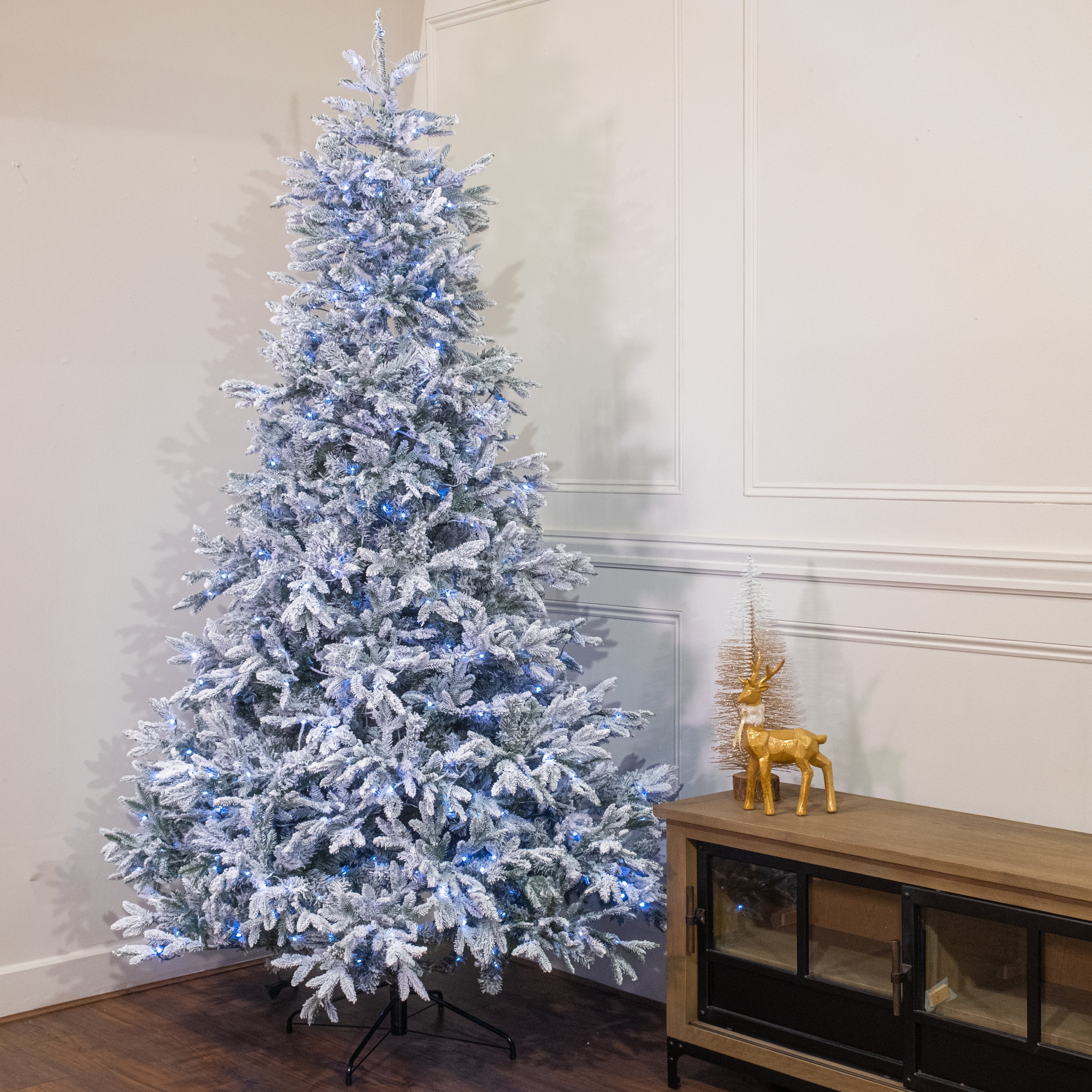 7ft Pre-lit Finland Fir Christmas Tree