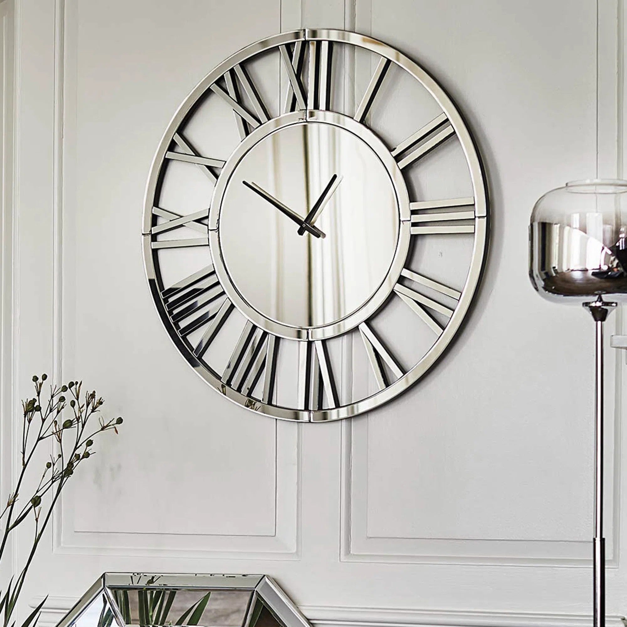 Wall Clock Modern Stylish Round Glass Finish
