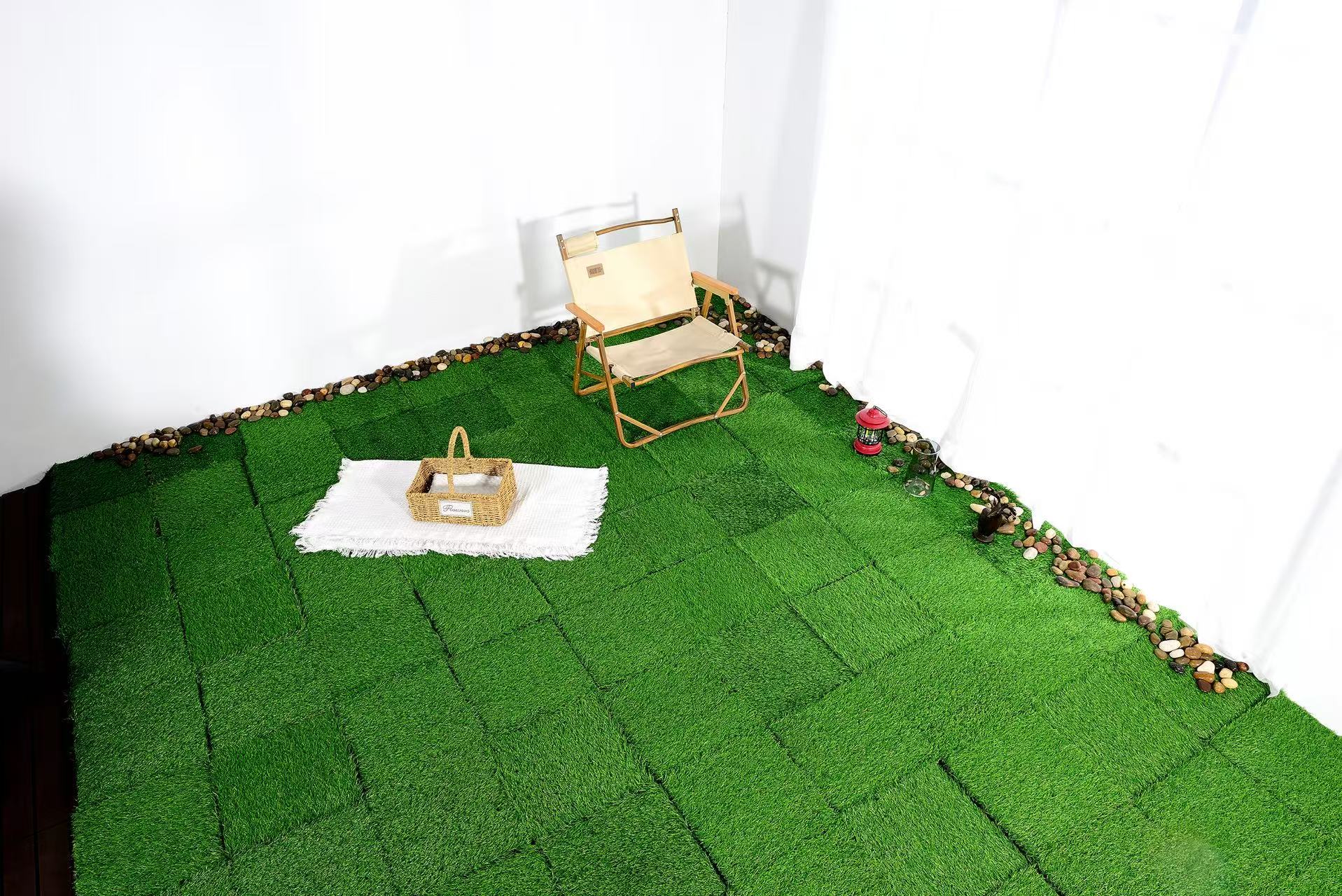 Artificial Lawn Tiles 36pcs Interlocking 12x12 inches - Green