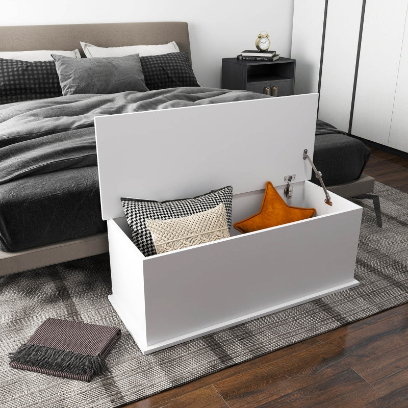 113L Storage Chest with Flip-Top Lid and Safety Hinges, White