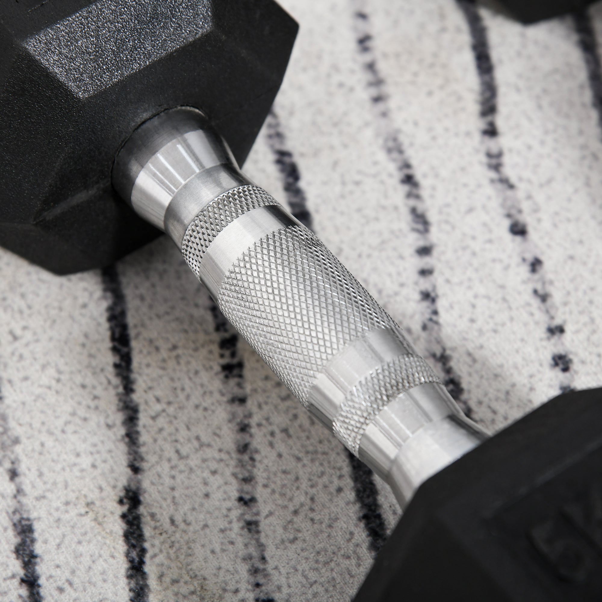 Hexagon dumbbells, set of 2, 2x5 kg, cast iron with rubber coating, black