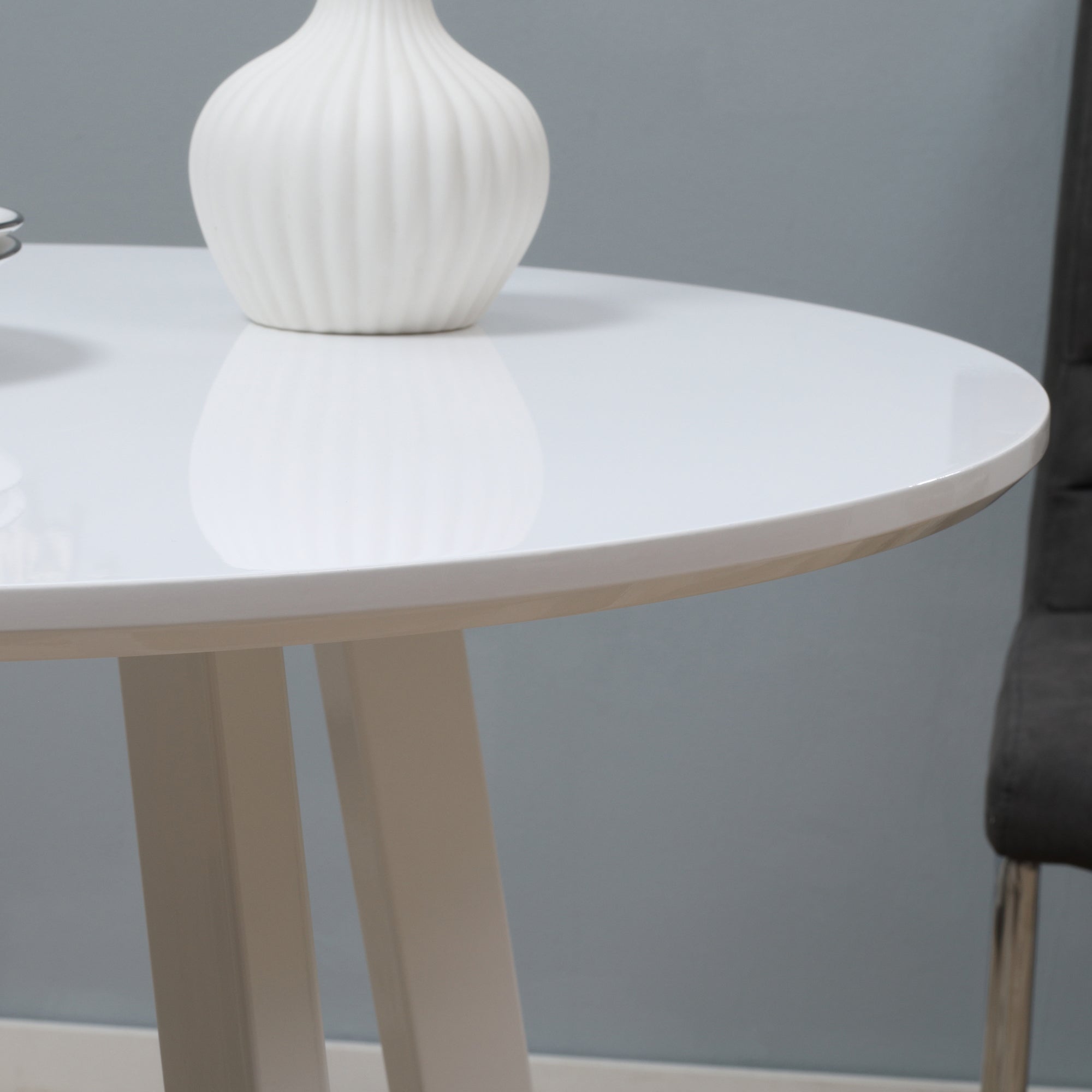 Dining Table Round Kitchen Side Room Angled Legs White 72x72x75cm