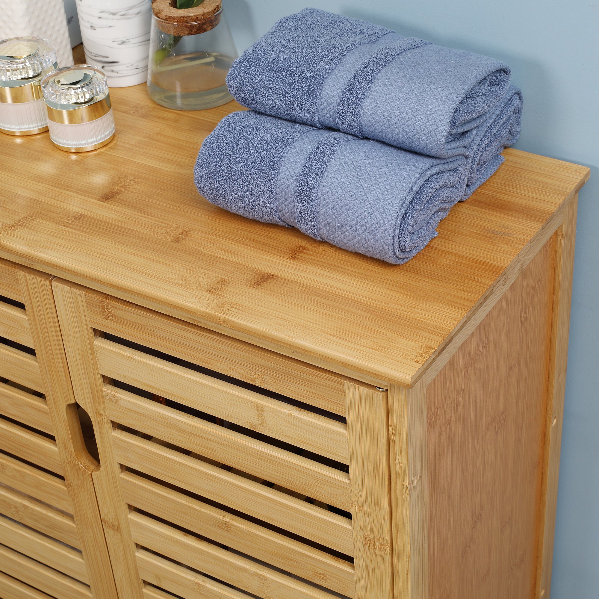 Bathroom Cabinet, 2 Slatted Doors 2 Shelves 68x32x86cm, Bamboo Natural