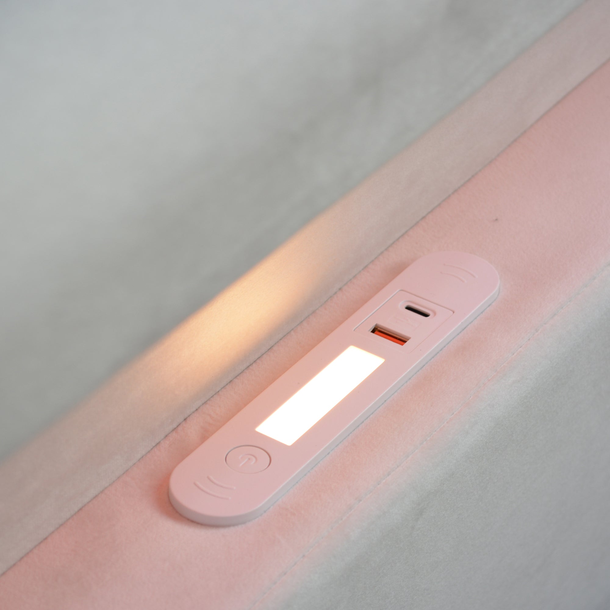 Upholstered Children's Bed 90x200 cm, LED/USB, Hydraulic Storage, Shelf, Velvet Fabric Beige