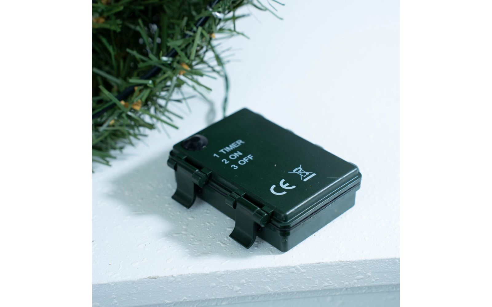 Apex Wreath 60cm Pre Lit with 35 LED Lights