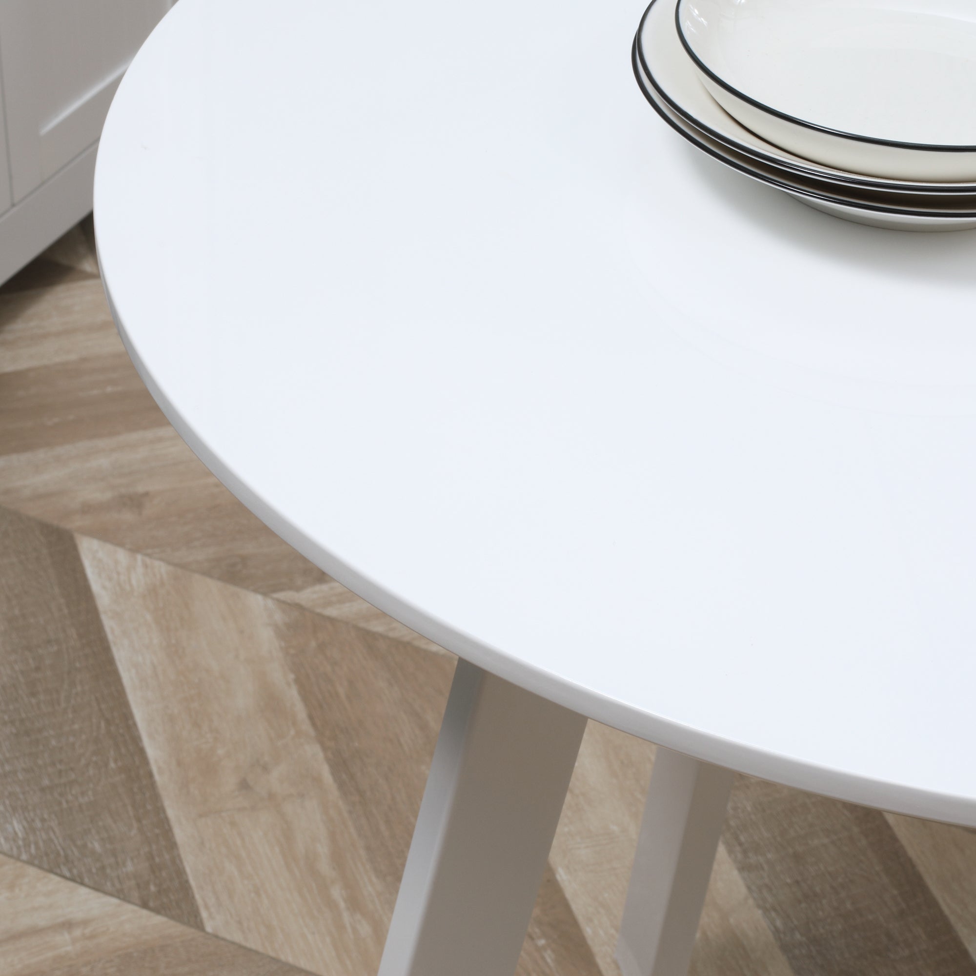 Dining Table Round Kitchen Side Room Angled Legs White 72x72x75cm