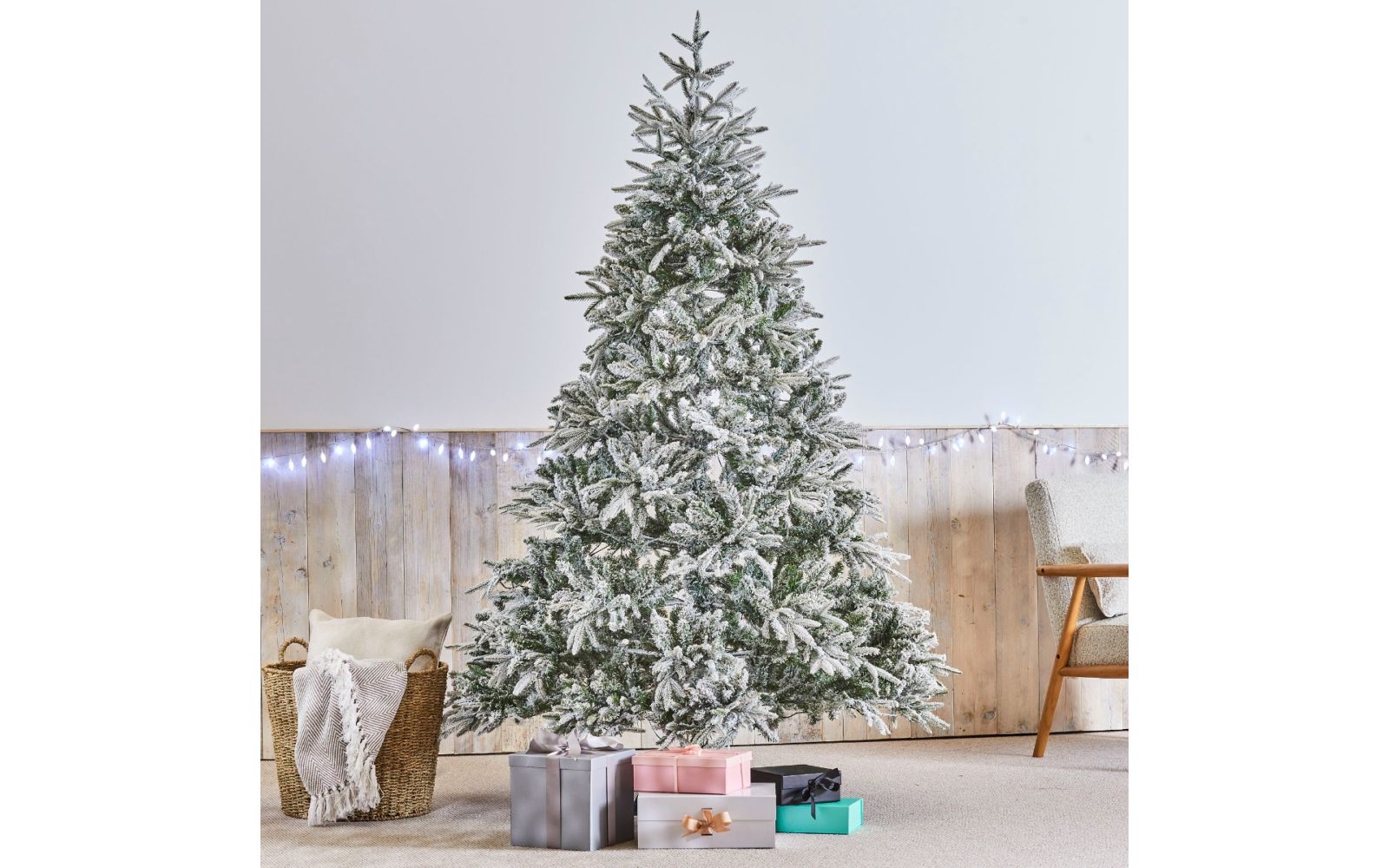 Snowmass 7ft 210cm Premium Pre Lit White Christmas Tree with 500 LED Lights