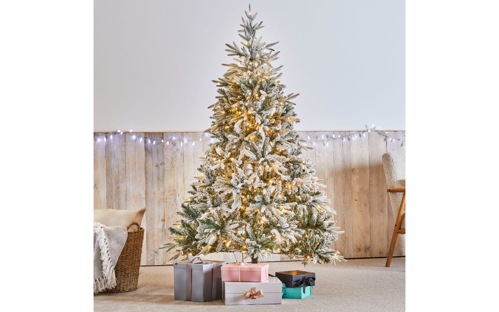 Snowmass 6ft 180cm Premium Pre Lit White Christmas Tree with 350 LED Lights